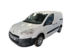 WORKHORSE EXCELLENCE: 138K MILEAGE, HPI CLEAR