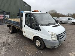 FORD TRANSIT 350 TIPPER: YOUR WORKHORSE COMPANION >>--NO VAT ON HAMMER--<<