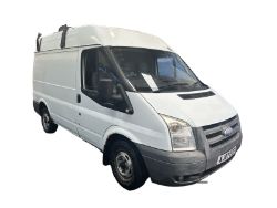 ROAD-TESTED TRANSIT: WHITE PANEL VAN, PART SERVICE HISTORY >>--NO VAT ON HAMMER--<<