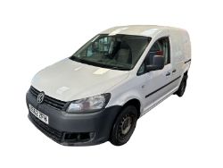 WHITE WONDER: 2013 VW CADDY C20 DIESEL VAN, LONG MOT >>--NO VAT ON HAMMER--<<