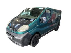 GREEN MACHINE: 2004 VAUXHALL VIVARO 6 SPEED >>--NO VAT ON HAMMER--<<