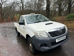 TOYOTA HILUX 2013 SINGLE CAB START RUNS AND DRIVERS PERFECT