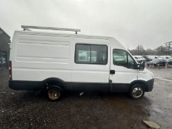 >>--NO VAT ON HAMMER--<< IVECO DAILY 35C13: RELIABLE CAMPER DAY VAN DELIGHT
