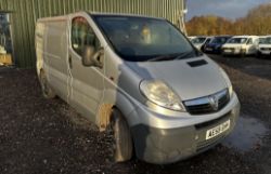 NIPPY PERFORMER: 115 BHP VAUXHALL VIVARO, HONEST WORK VAN - (NO VAT ON HAMMER)