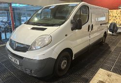 63 PLATE VAUXHALL VIVARO TRAFIC LWB 2.0 CDTI - FULL MOT: 5TH DECEMBER 2024 - NO VAT ON HAMMER