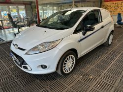 >>--NO VAT ON HAMMER--<< EFFICIENT & STYLISH: 2009 FORD FIESTA DIESEL VAN, 1.4 TDCI