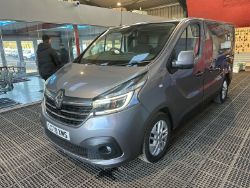 RENAULT TRAFIC ELEGANCE: 70 PLATE DIESEL AUTO - SHOWROOM QUALITY