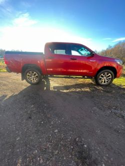 TOYOTA HILUX INVISIBLE X 89K FULL HISTORY AUTOMATIC