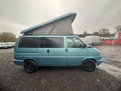>>--NO VAT ON HAMMER--<< BLUE BEAUTY: 1995 TRANSPORTER T4 2.4 DIESEL POP TOP, READY FOR ADVENTURE