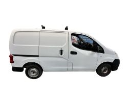 WHITE PANEL VAN, CLEAN & RELIABLE, ROOF RACK INCLUDED >>--NO VAT ON HAMMER--<<