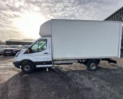 FORD TRANSIT LUTON BOX, READY FOR RESTORATION >>--NO VAT ON HAMMER--<<