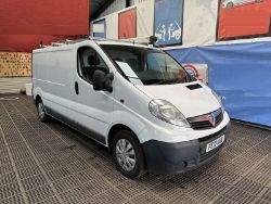 WORK VAN WONDER: 2012 VIVARO WITH RHINO ROOF RACK - READY FOR THE JOB >>--NO VAT ON HAMMER--<<
