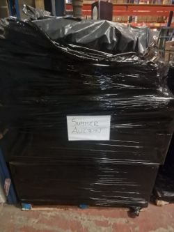 PALLET FULL PREMIER BRANDED PRODUCTS LIGHTS,DECORATIONS,TREES, CANDLES, LANTERNS,RUGS & MORE!!