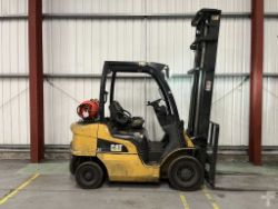LPG FORKLIFTS CAT LIFT TRUCKS GP25N