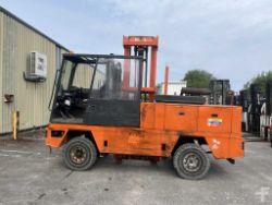 2001 SIDELOADERS BOSS 556