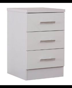 WHITE HIGH GLOSS 3 DRAWER BEDSIDE TABLE