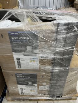 LOT CONTAINING 4 X DIY PALLETS