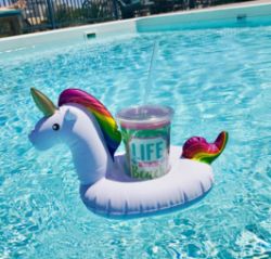 5,400 X RAINBOW UNICORN INFLATABLE DRINKS HOLDER