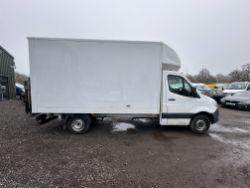 EFFICIENT CARGO HAULER: 2020 MERCEDES SPRINTER 314 CDI LUTON BOX