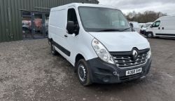 WHITE WONDER: RENAULT MASTER BUSINESS VAN, ENGINE ATTENTION REQUIRED >>--NO VAT ON HAMMER--<<