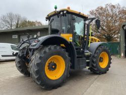 2020 JCB FASTRAC 4220