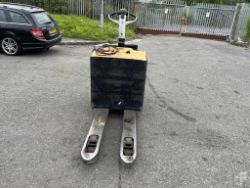 2014 CAT LIFT TRUCKS NPV20N2 *CHARGER INCLUDED