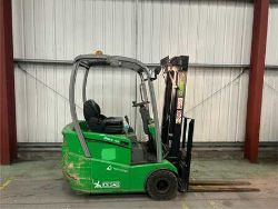 ELECTRIC - 3 WHEELS CESAB BLITZ 150 *CHARGER INCLUDED
