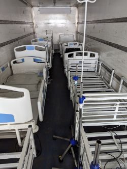 3 X OSKA ELECTRIC FULLY ADJUSTABLE HOSPITAL BEDS