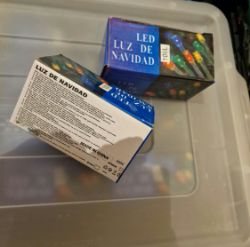 JOBLOT OF 10 X NO VAT - 100 LIGHT, LED DECORATIVE CHRISTMAS LIGHTS - MULTI COLOURED & ELECTRIC