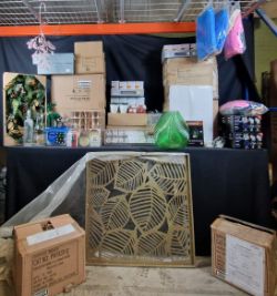 CLEARANCE PRODUCTS GLASS BOTTLES, JUGS, VASES, LIGHTS, & MORE!