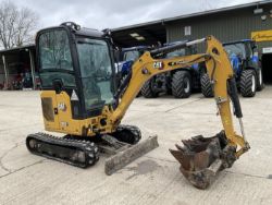 2021 CAT 302CR