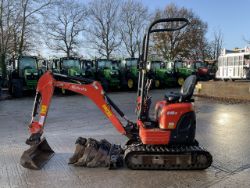 YEAR 2020 KUBOTA U10-3. RUBBER/EXPANDING TRACKS