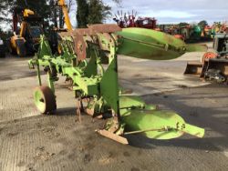 DOWDESWELL DP 100 S 3+1+1 FIVE FURROW REVERSIBLE PLOUGH.