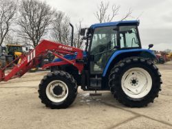 YEAR 2002 NEW HOLLAND TS100 WITH MAILLEUX MX 40.85 LOADER. 2 SPOOLS. PICK UP HITCH