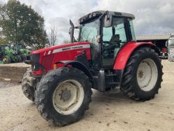MASSEY FERGUSON 5470 DYNA-4