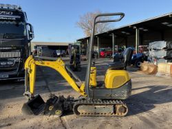 YEAR 2021 WACKER NEUSON 803. RUBBER/EXPANDING TRACKS
