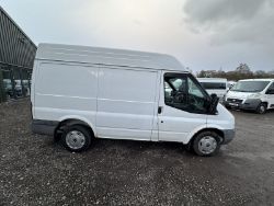 FORD TRANSIT 260 SWB: RELIABLE MEDIUM ROOF VAN, LONG MOT >>--NO VAT ON HAMMER--<<