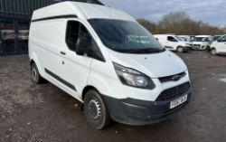 TRUSTY TRAVELER: '67 FORD TRANSIT CUSTOM 340 L2 TDCI