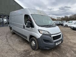 2018 PEUGEOT BOXER: RELIABLE WORKHORSE WITH REVERSE CAMERA