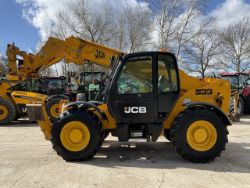 YEAR 2002 JCB 533.105