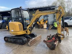 YEAR 2019 CAT 302.7D CR. RUBBER TRACKS