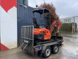 COMPACT WORKHORSE: KUBOTA EXCAVATOR WITH TWIN SPEED TRACKS