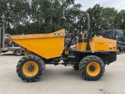 YEAR 2015 JCB 6TFT