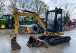 YEAR 2019 CAT 302.7D CR