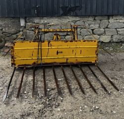7FT 4 INCH TWOSE BUCK RAKE