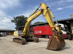 2006 NEW HOLLAND – KOBELCO E305