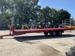 YEAR 2022 MARSHALL BC32 – 32FT BALE TRAILER.