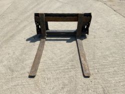 PALLET FORKS FOR BOBCAT