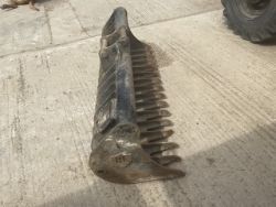 HARDLIFE LAND RAKE BUCKET