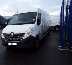 VERSATILE 2017 RENAULT MASTER EXTRA LONG WHEELBASE VAN - SPACIOUS AND RELIABLE!